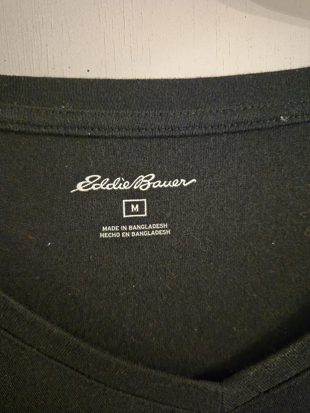 Eddie Bauer Black V-Neck Long Sleeve Tee - Picture 4 of 4